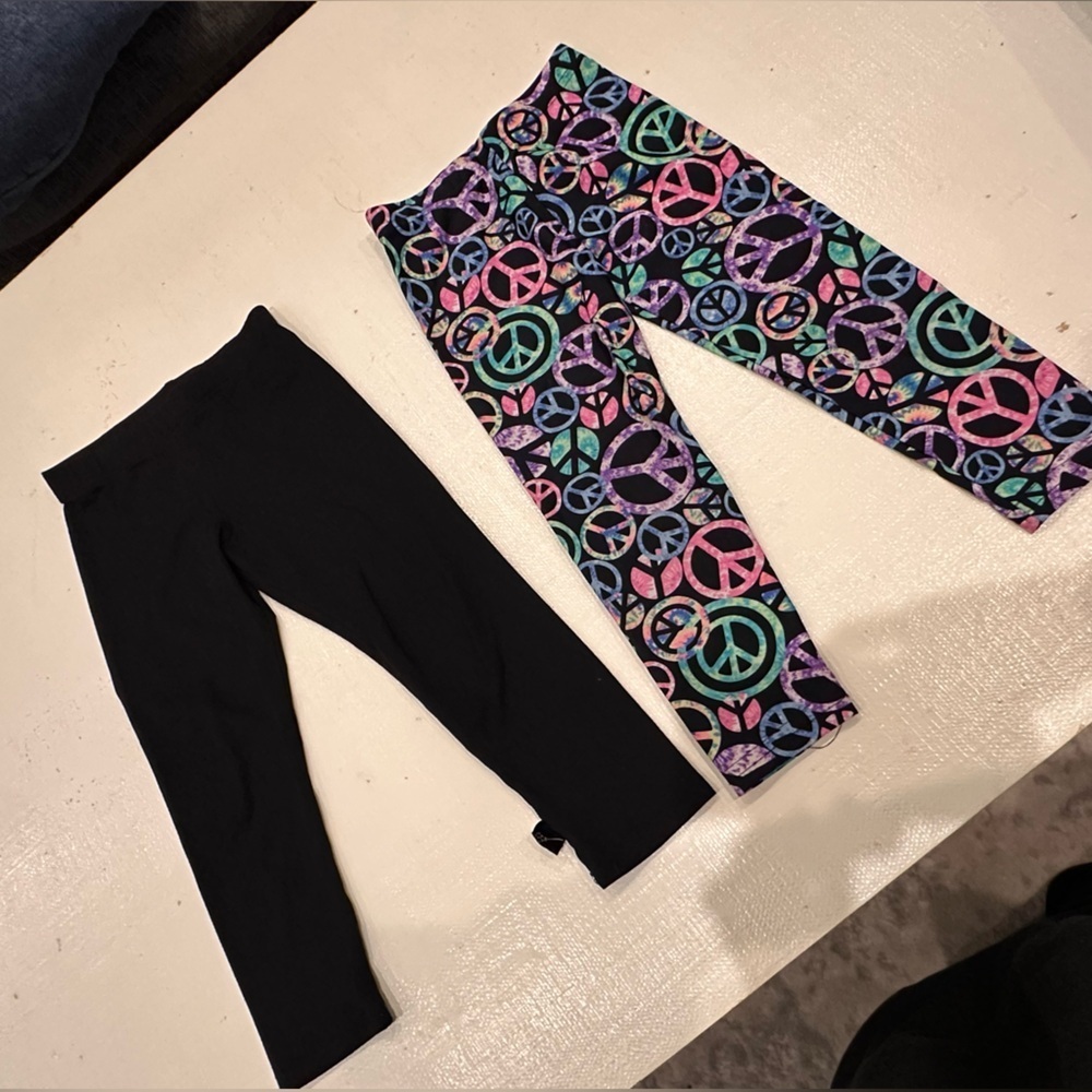 Designer From Denny’s! Peace Sign Patterned and Black Kids Leggings
